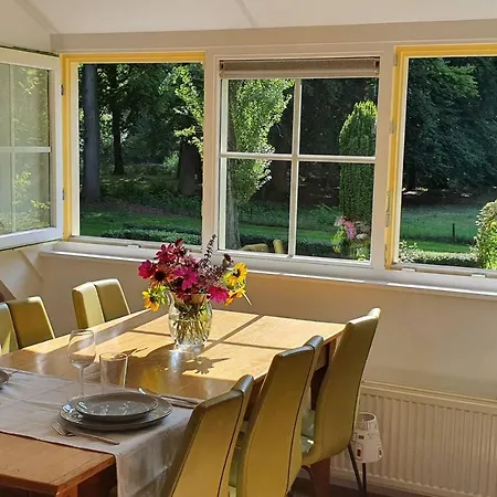 Apartment Uniek Gelegen Gastenverblijf Op Bosrijk Landgoed Klarenbeek